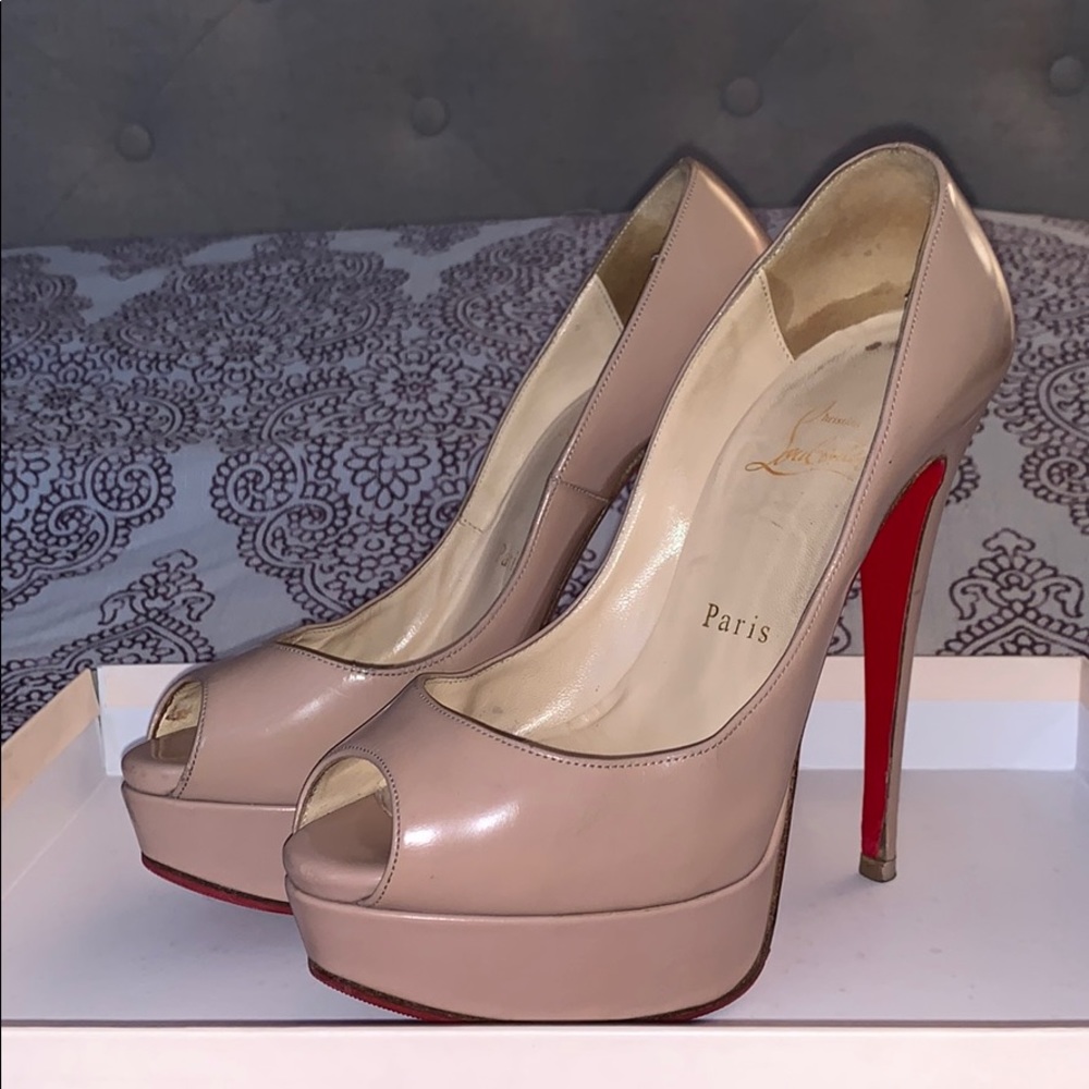 Christian Louboutin nude peep toe pumps 35 1/2